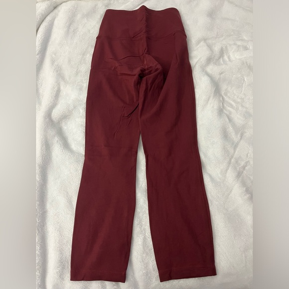 Lululemon Wunder Lounge SHR Tight 25” inseam size 2 - Picture 3 of 4